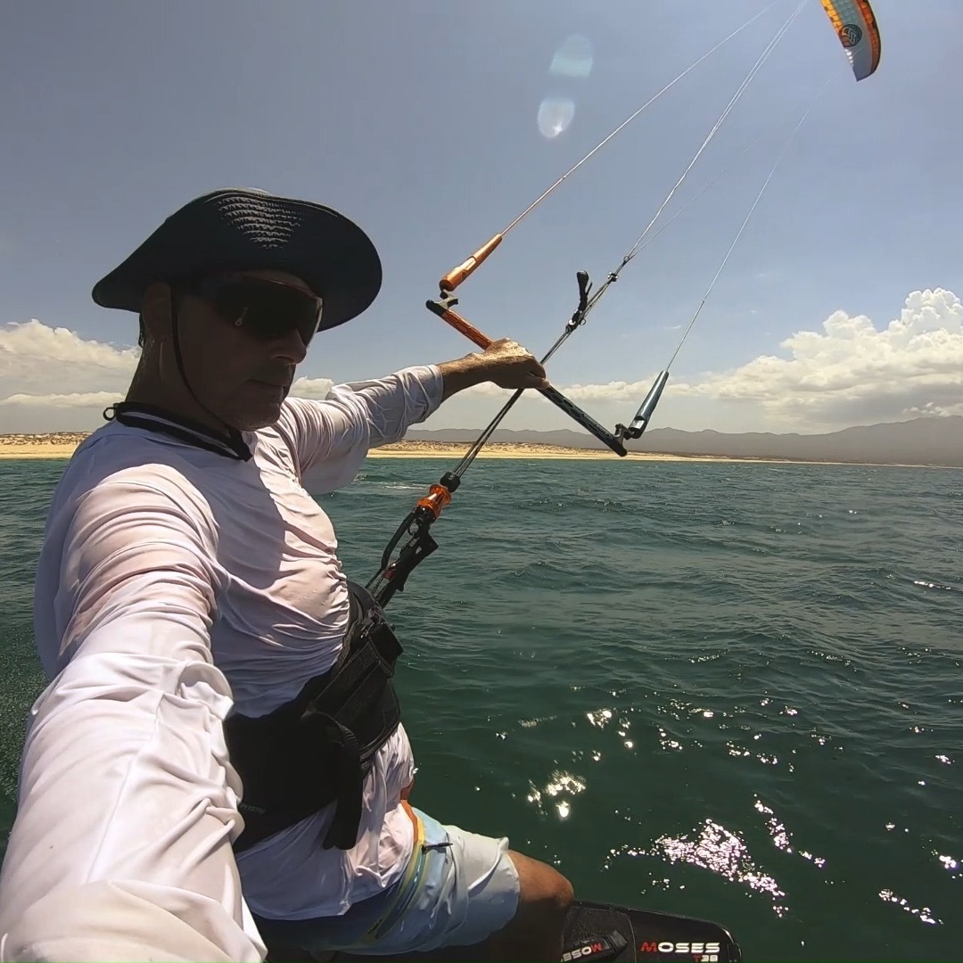 Summer sessions. Such a fun time. The summer east shore breezes get pulled almost every day around noon. It provides a great opportunity to sail from the south beaches of La Ventana Bay. #kitefoil #adventurelife #bajacaliforniasur #loyaltothefoil